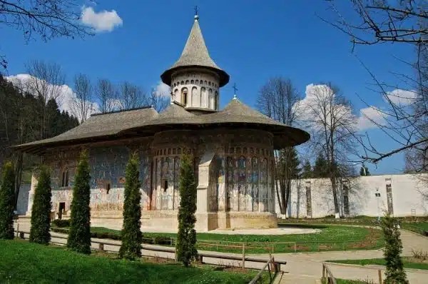 manastirea-voronet-din-bucovina