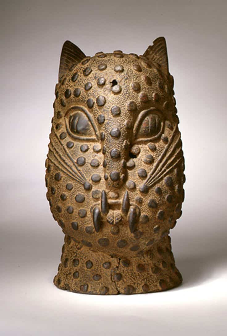 Cap de leopard in bronz cultura africana din benin nigeria