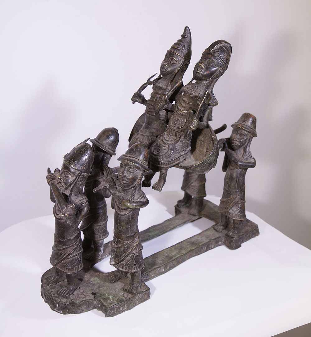 Cuplu roial african din bronz figurine din benin