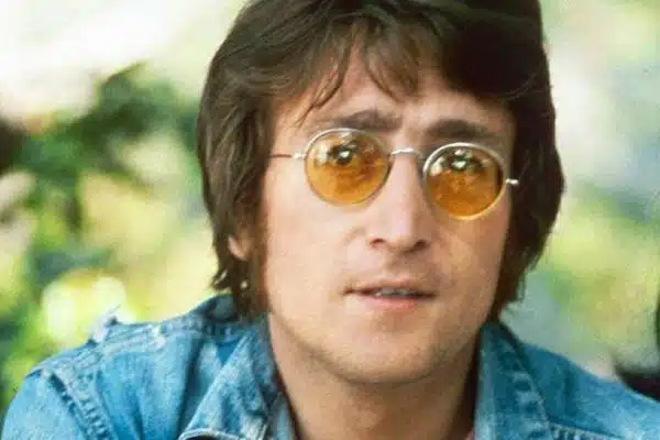 John lennon documentar despre beatles