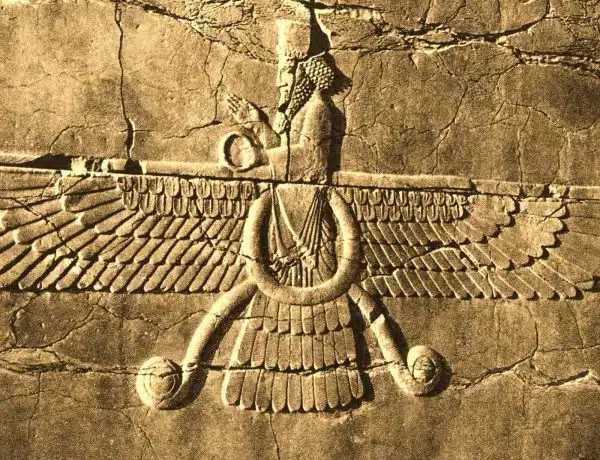 Ahura mazda zeu