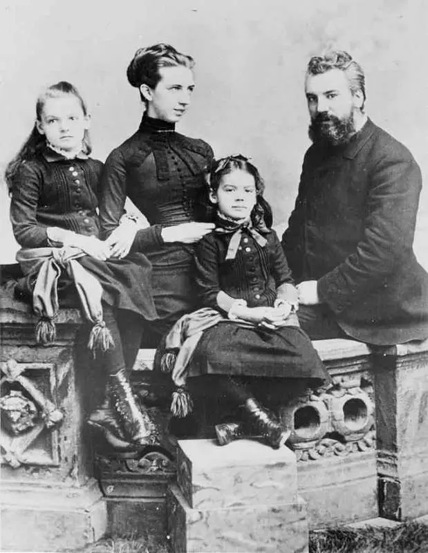 familia lui Alexander Graham Bell inventatorul telefonului
