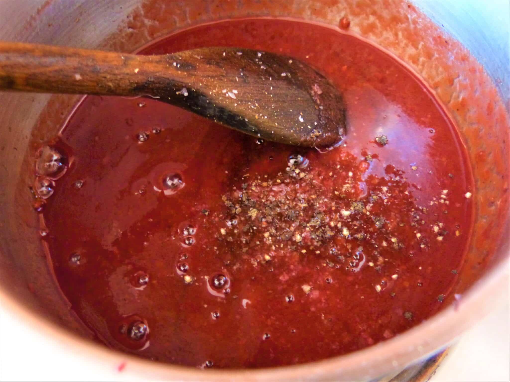 Prepararea ketchupului de paducel 2
